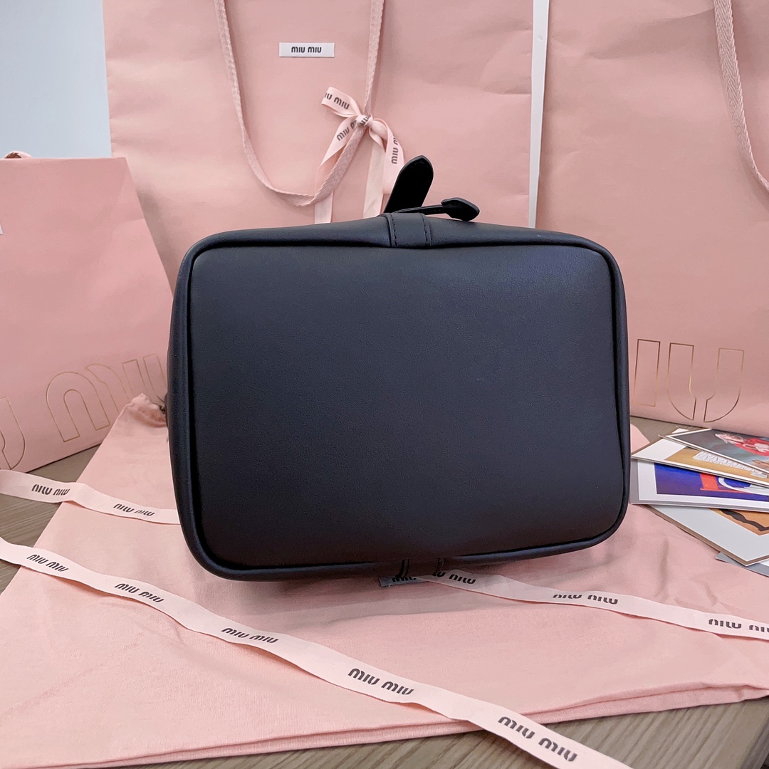 MiuMiu Bucket-23X 29X17CM