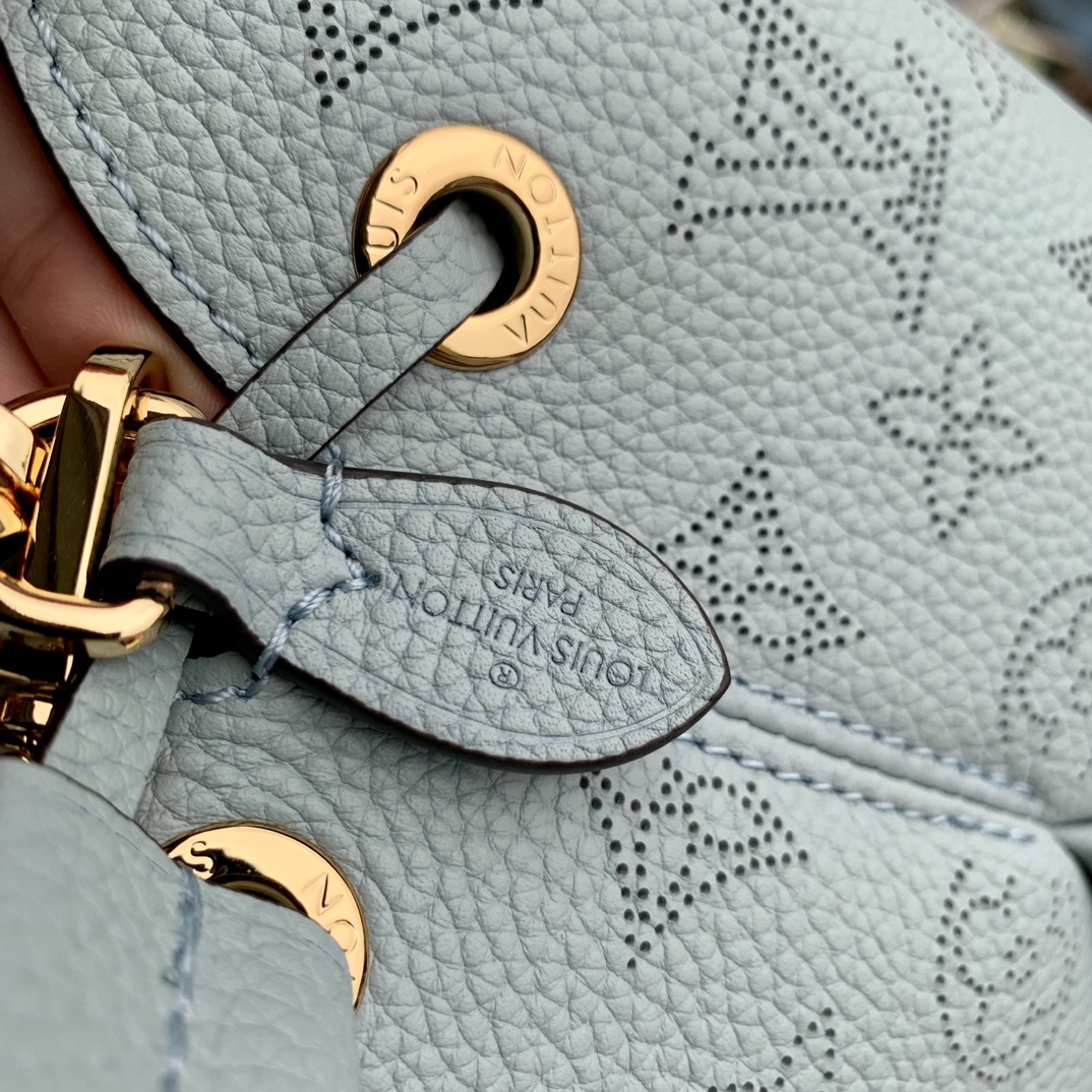 l**is V*t*n bella tote bag-19 x 22 x 14cm