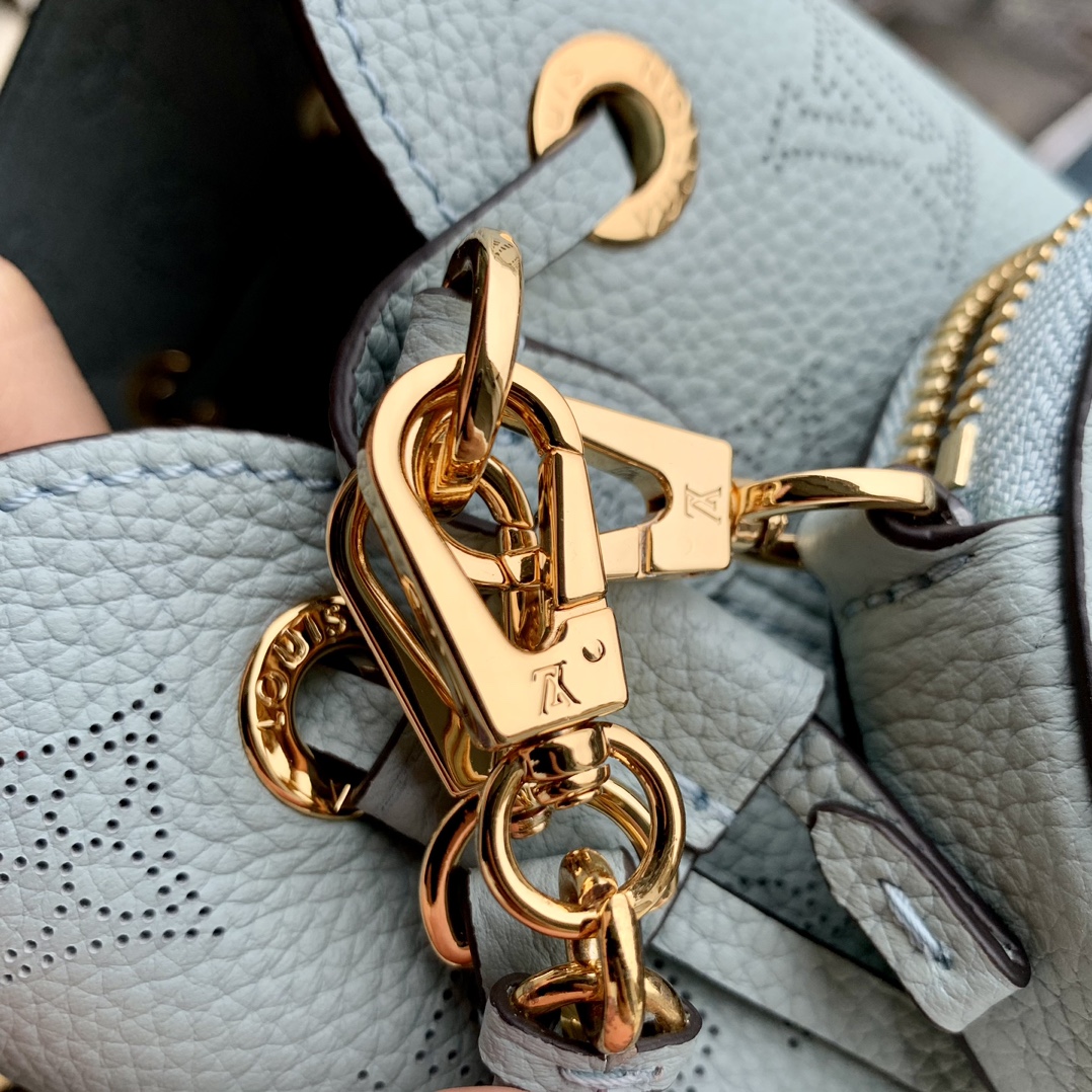 l**is V*t*n bella tote bag-19 x 22 x 14cm