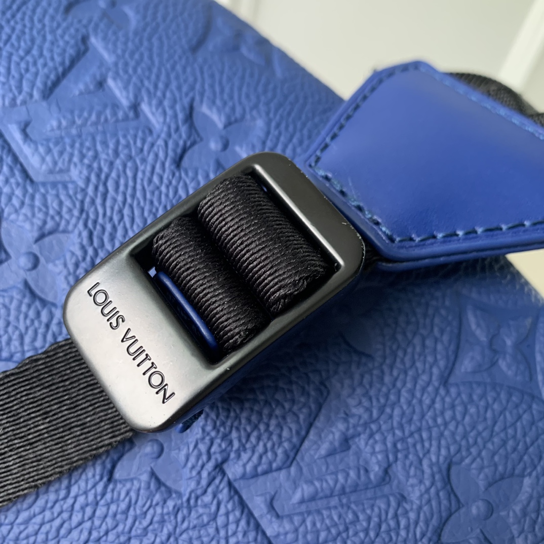 l**is V*t*n christopher backpack m24428-38 x 44 x 12.5cm