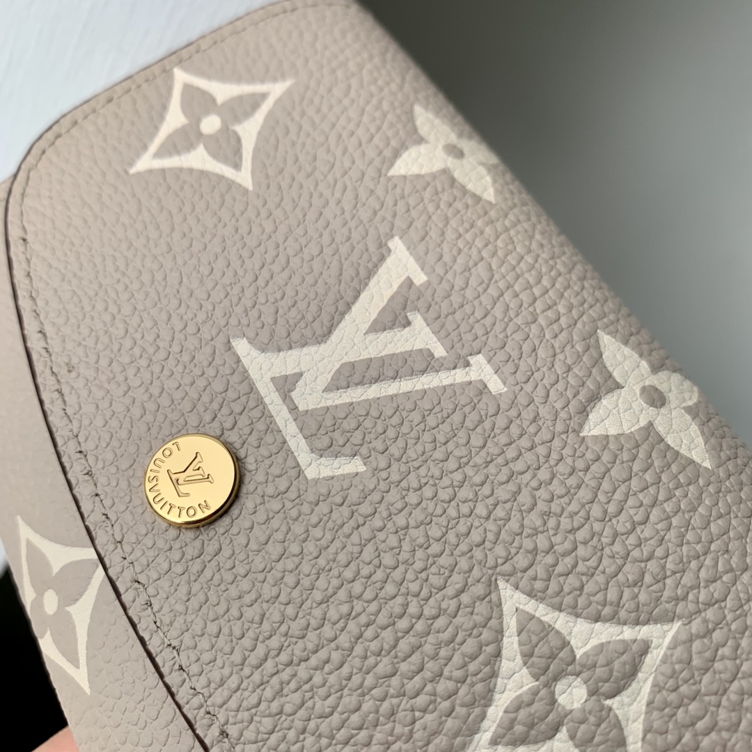 l**is V*t*n wallet-m83231-11×8cm