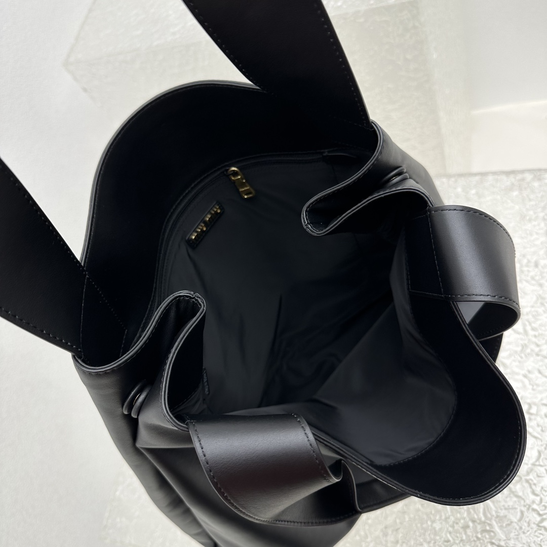 MiuMiu 2024SS Hobo Tote-38.5*11*39CM