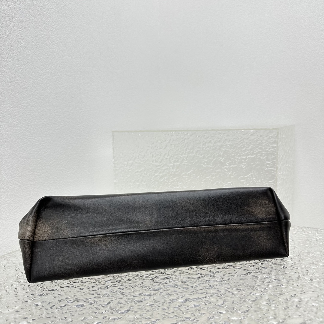 MiuMiu 2024SS Hobo Tote-38.5*11*39CM