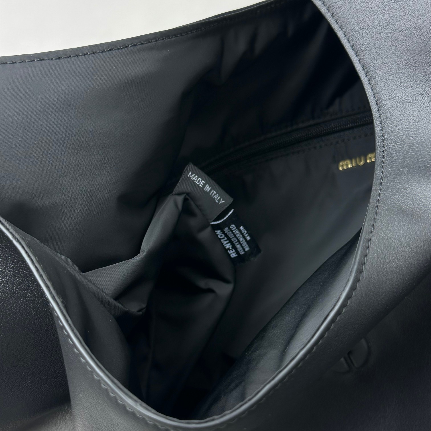 MiuMiu 2024SS Hobo Tote-42.5*30CM