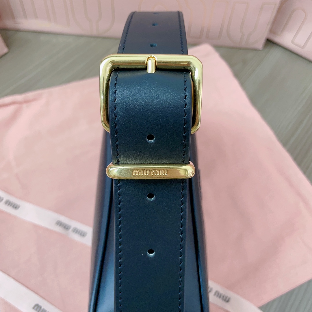 MiuMiu Leather Shoulder 5BC158 Bag-24*11.5*7CM