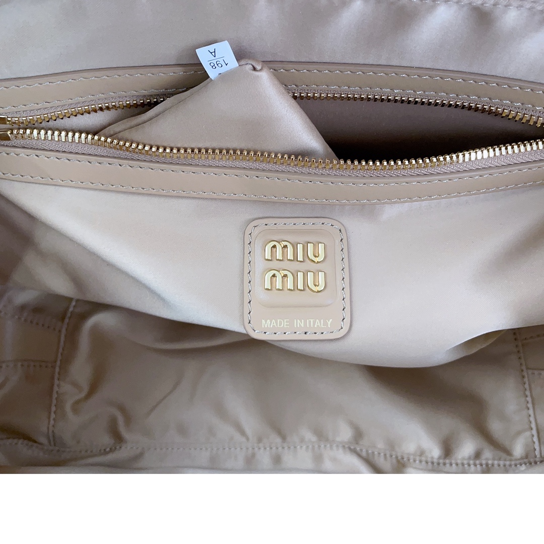 MiuMiu Leather Top Handbag-34X23X12CM