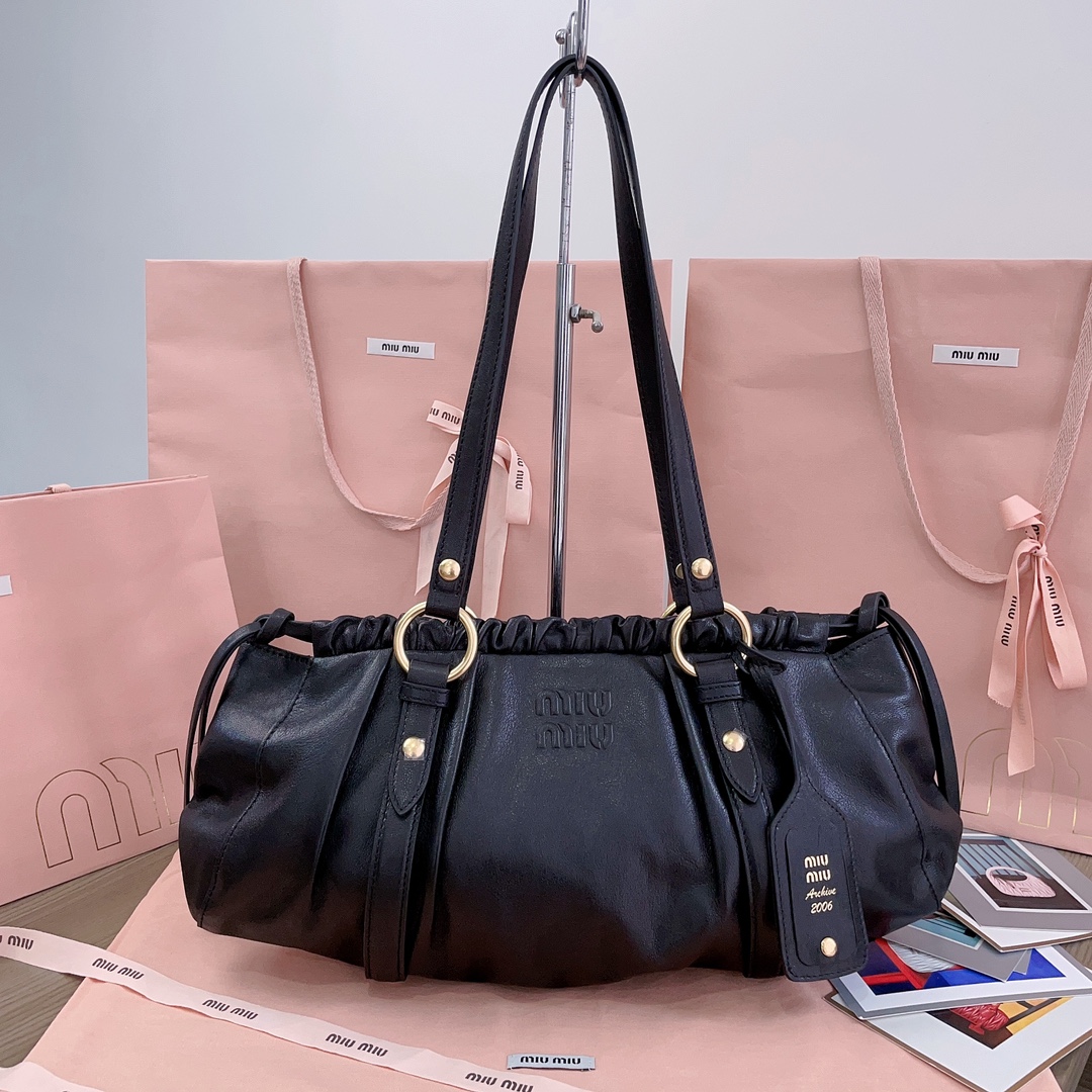 MiuMiu Casual Style Street Style 2WAY Plain Leather Party Style-44 X 16 X10.5CM