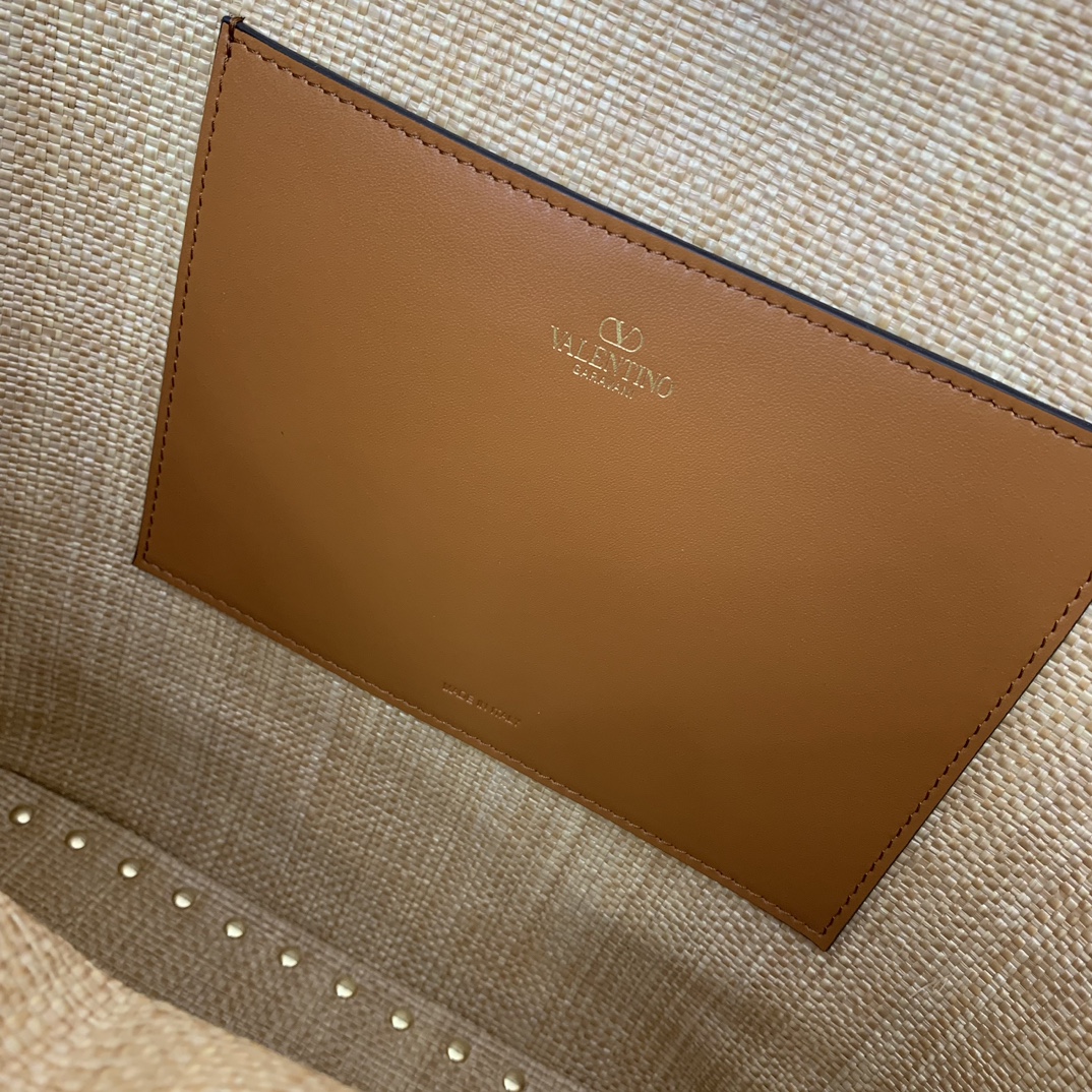 Valentino Rockstud Raffia Tote-31*30*13.5CM
