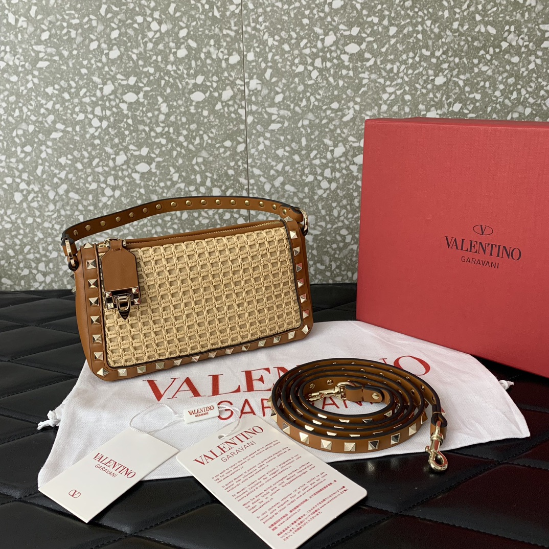 Valentino Rockstud Raffia Bag-19*13*7CM