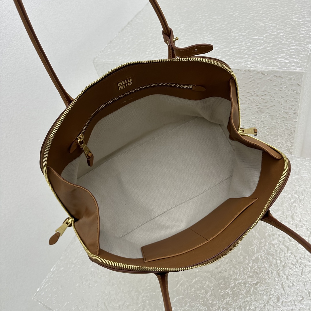 MiuMiu Casual Style Plain Leather Elegant Style Bridal Logo-39*17*28CM