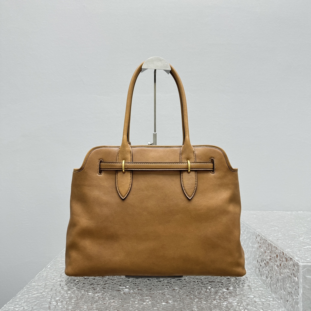 MiuMiu Aventure Nappa Tote-31X40X13CM