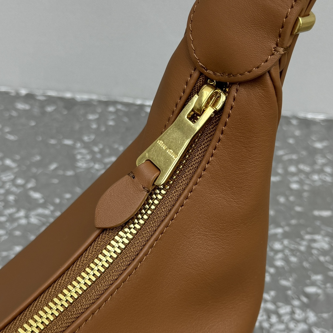 MiuMiu Black Leather Hobo Bag-27*8*20CM