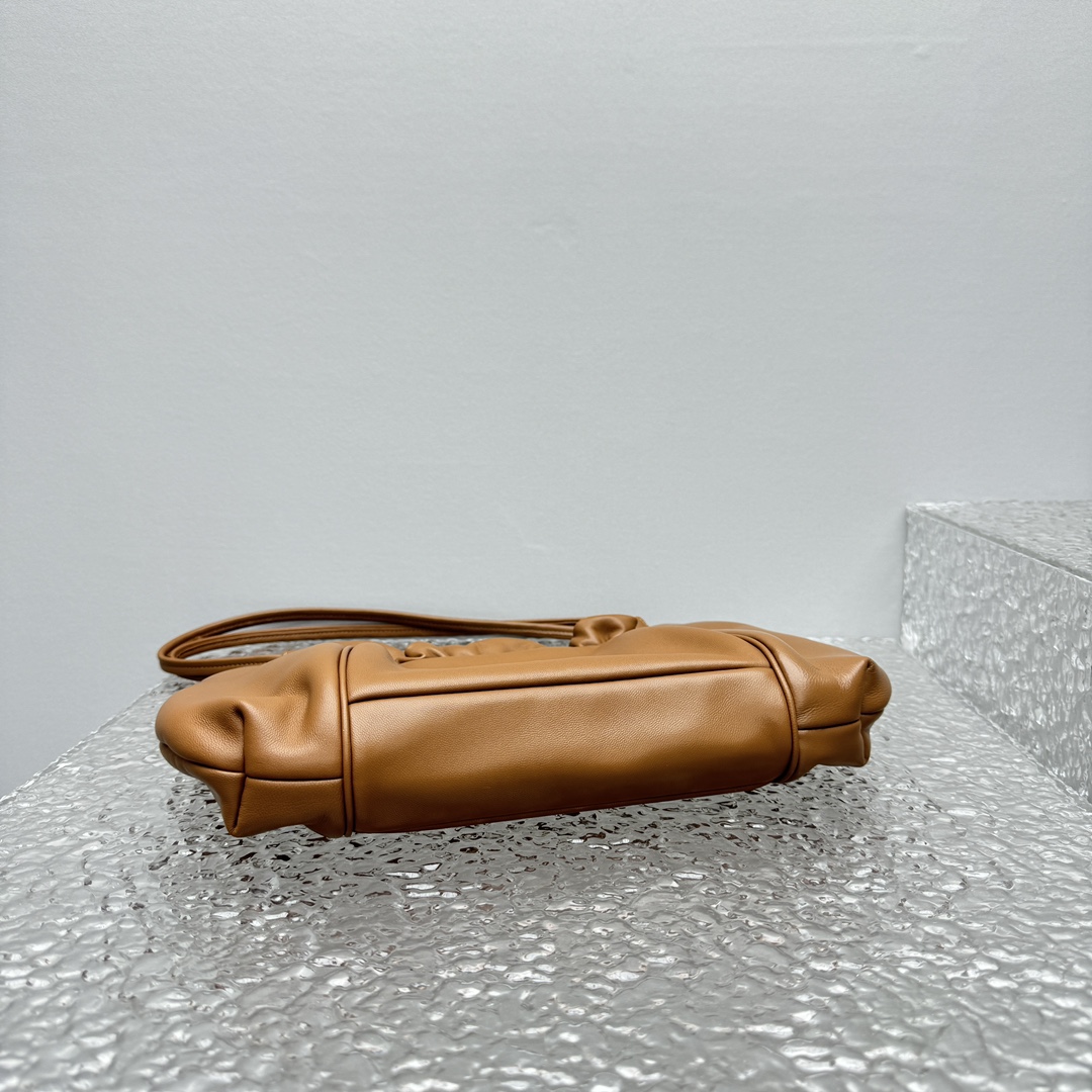 MiuMiu Wrinkle Dumpling Bag-38*19*7CM