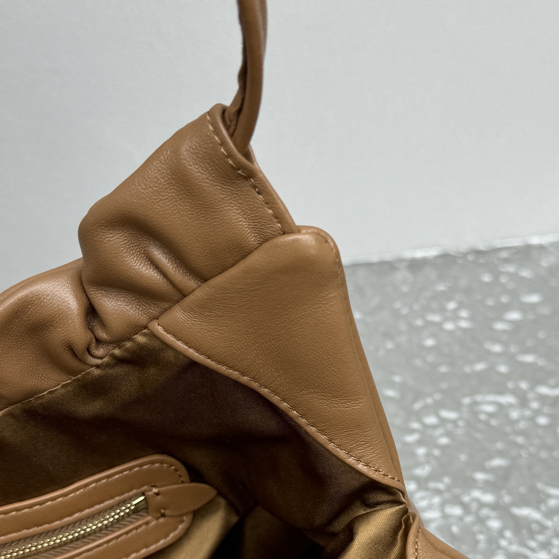 MiuMiu Wrinkle Dumpling Bag-38*19*7CM