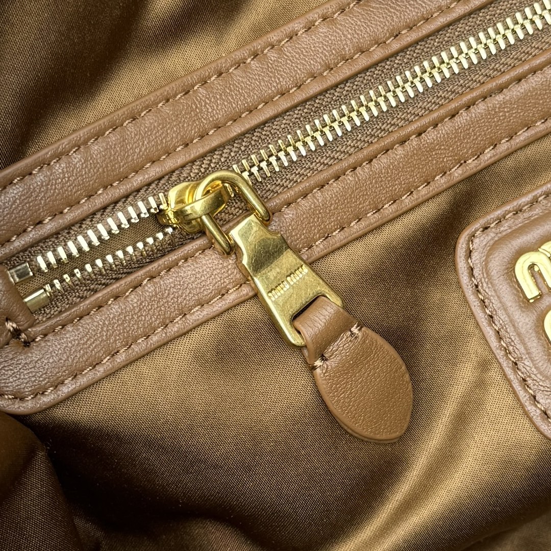 MiuMiu Wrinkle Dumpling Bag-38*19*7CM