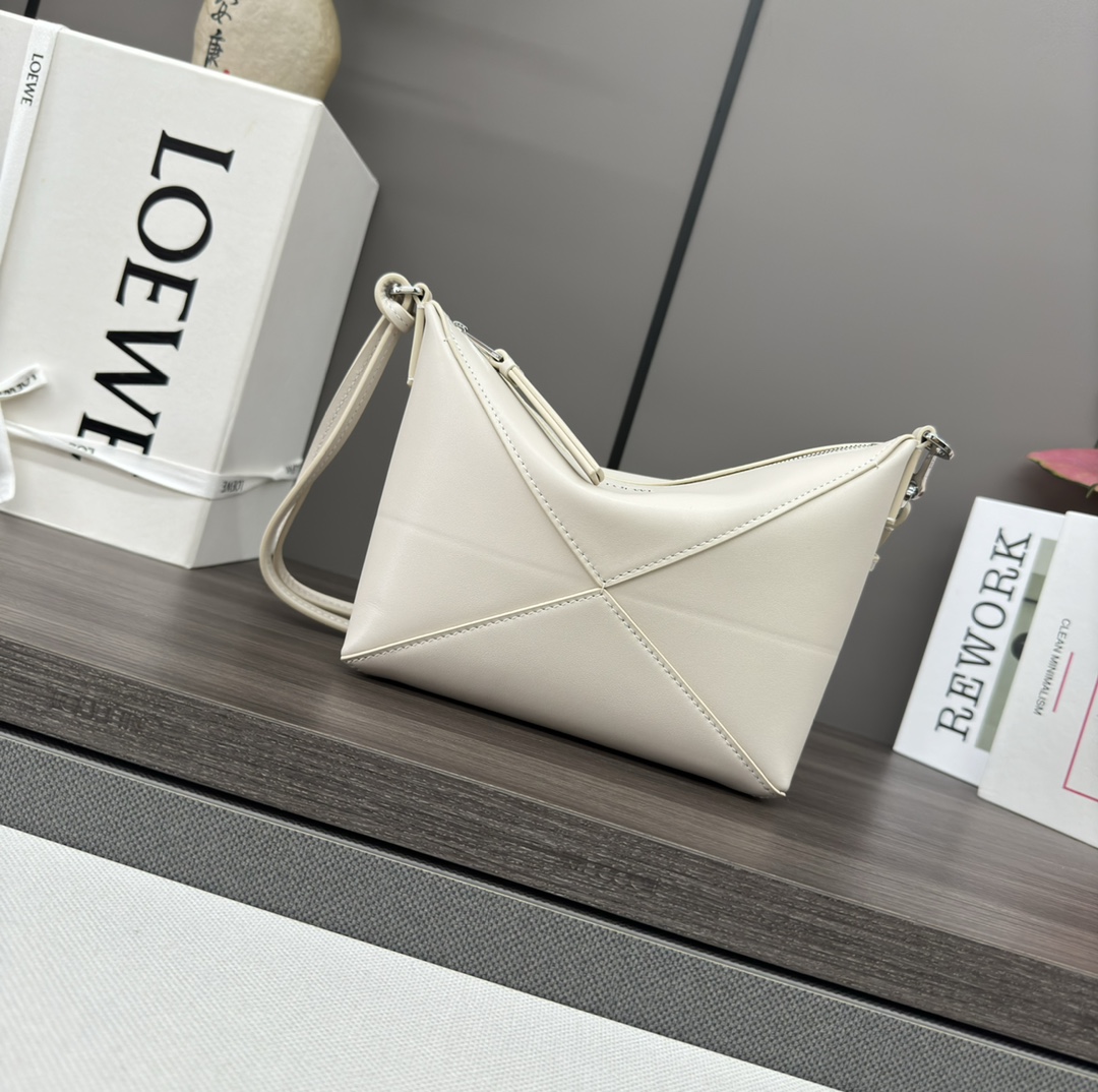 Loewe Puzzle Fold Pouch-23*6.5*15.5CM