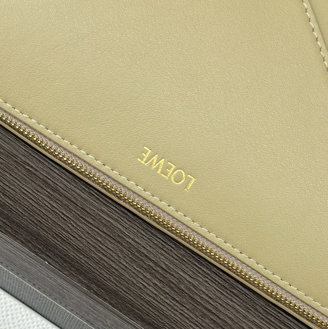 Loewe Puzzle Fold Pouch-23*6.5*15.5CM