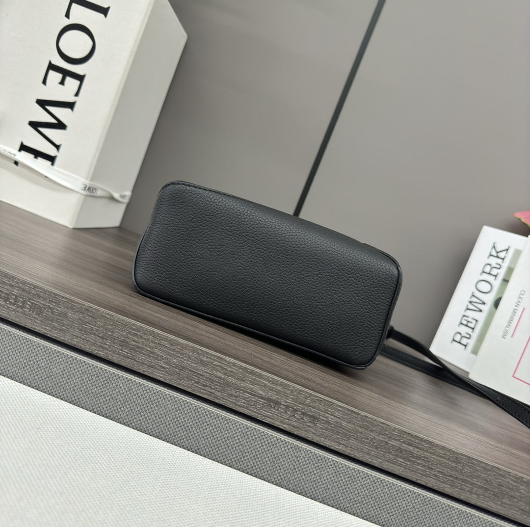 Loewe Puzzle Edge Bag-18*12.5*8CＭ