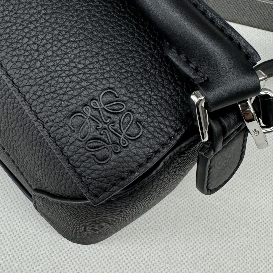 Loewe Puzzle Edge Bag-18*12.5*8CＭ