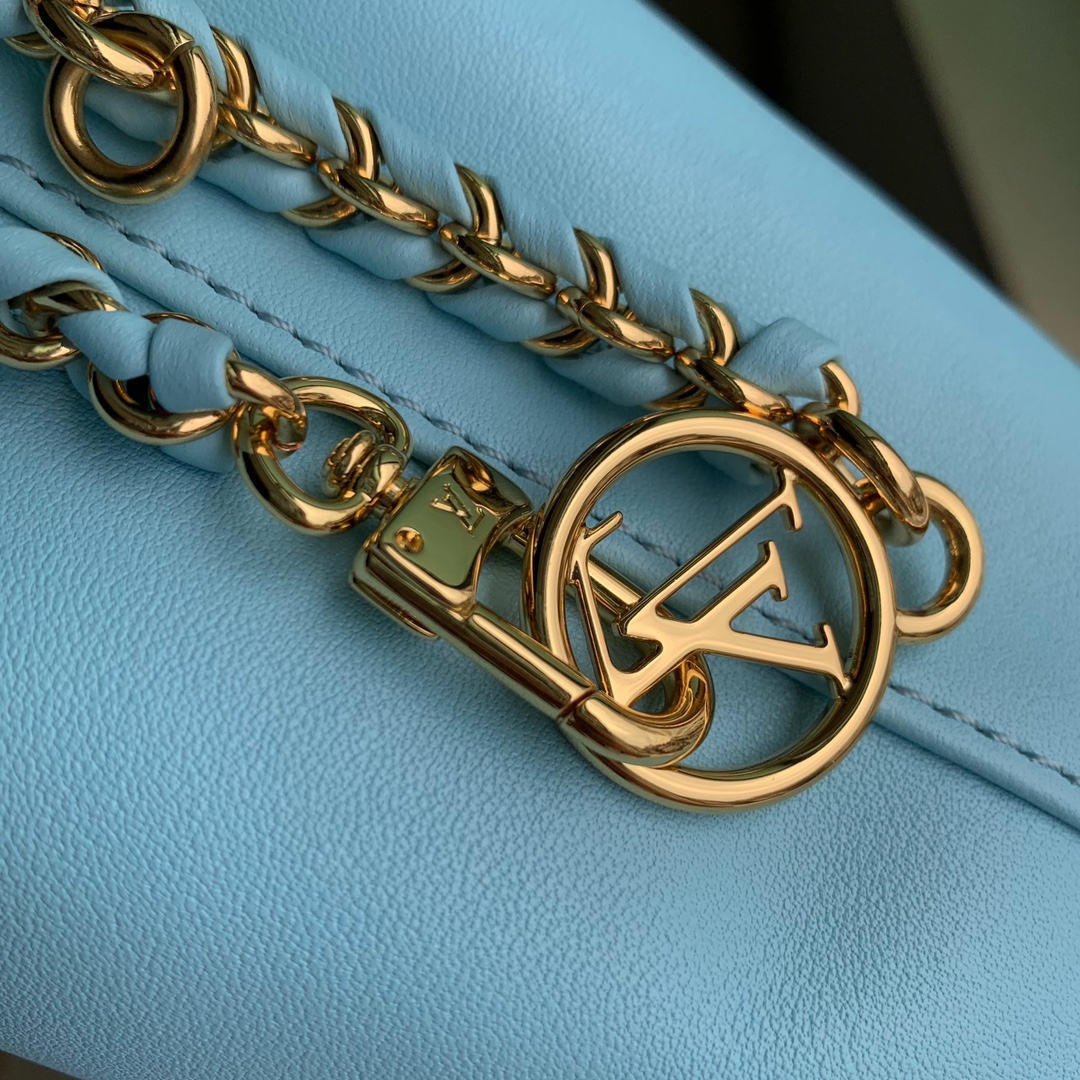 l**is V*t*n atlantis bb handlebag-17x17 x7cm