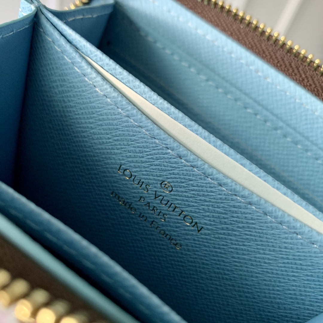 l**is V*t*n zippy wallet-11*8*2.5cm