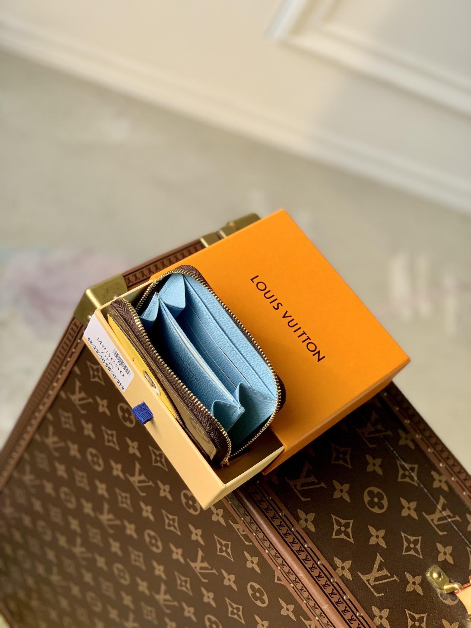 l**is V*t*n zippy wallet-11*8*2.5cm