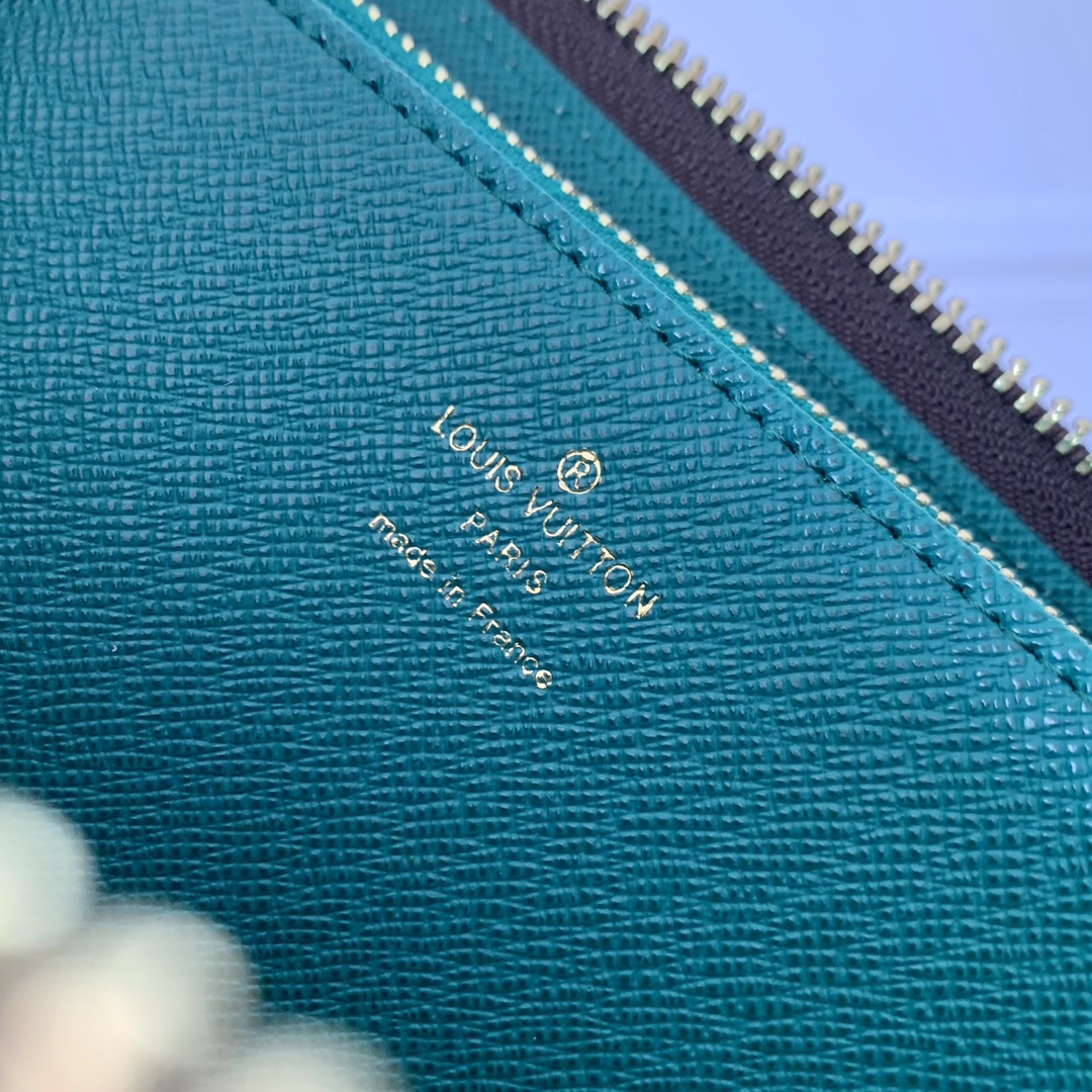 l**is V*t*n wallet-m83689-19*10cm