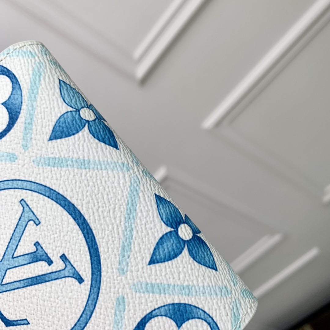 l**is V*t*n victorine by the pool wallet-12 x 9.5 x 2.5cm