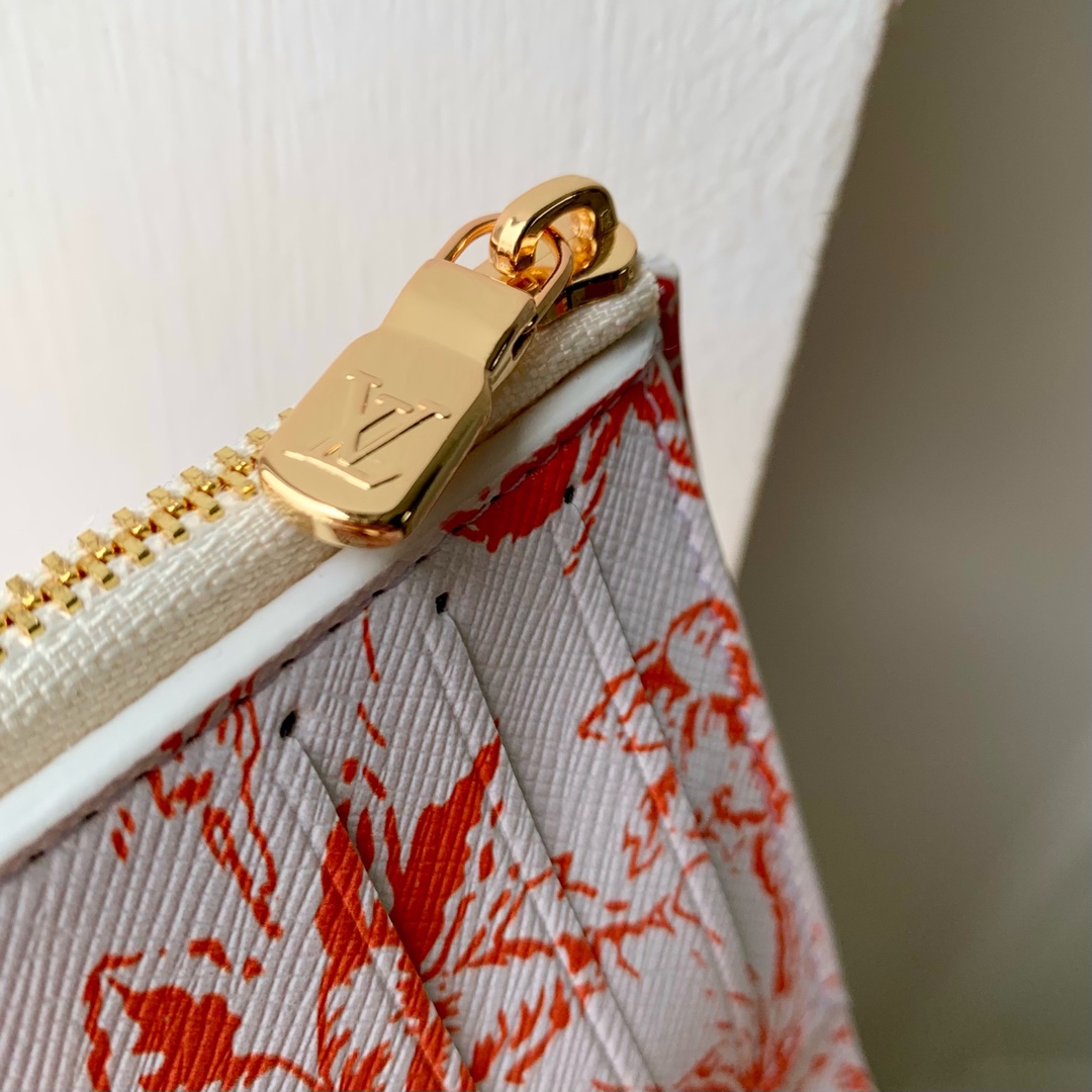 l**is V*t*n victorine by the pool wallet-12 x 9.5 x 2.5cm