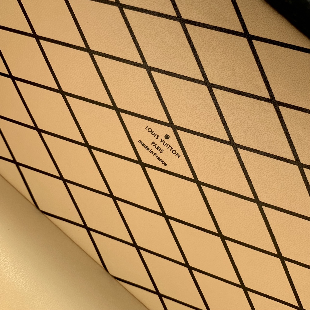 l**is V*t*n petite malle handbags-m22895-20 x 12.5 x 6cm