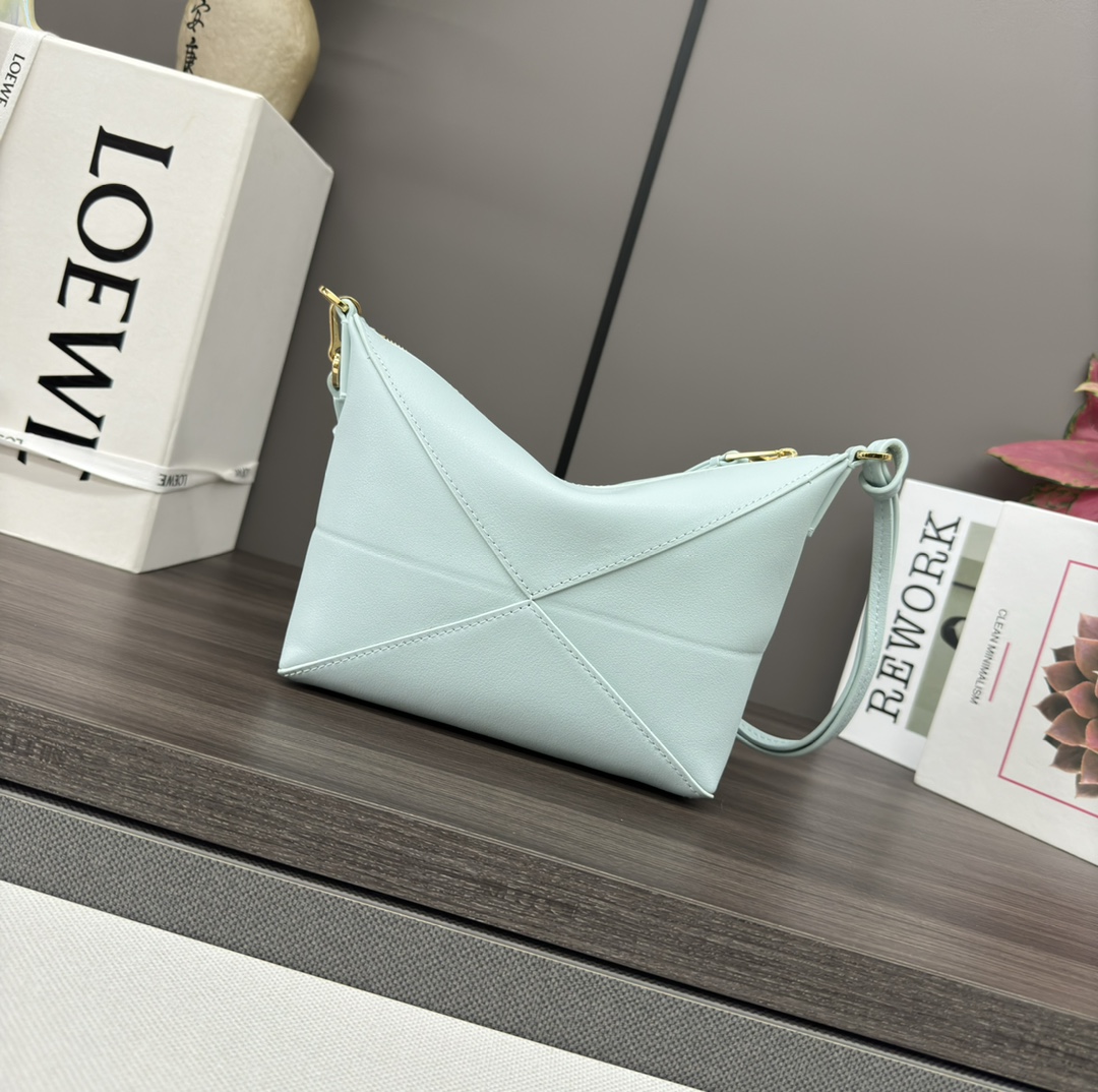 Loewe Puzzle Fold Pouch-23*6.5*15.5CM