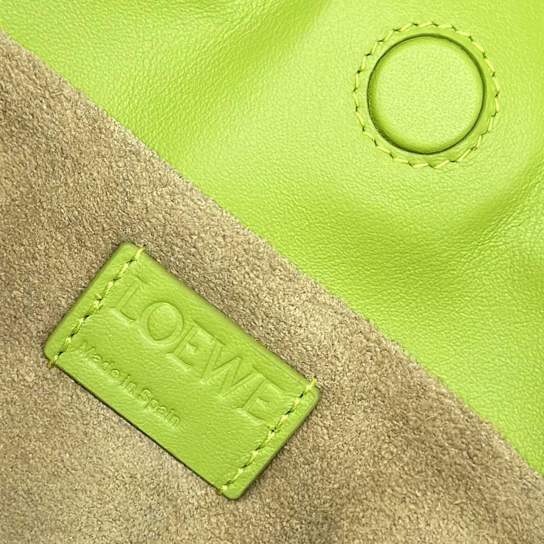 Loewe Flamenco Purse 23*5.5*17CM