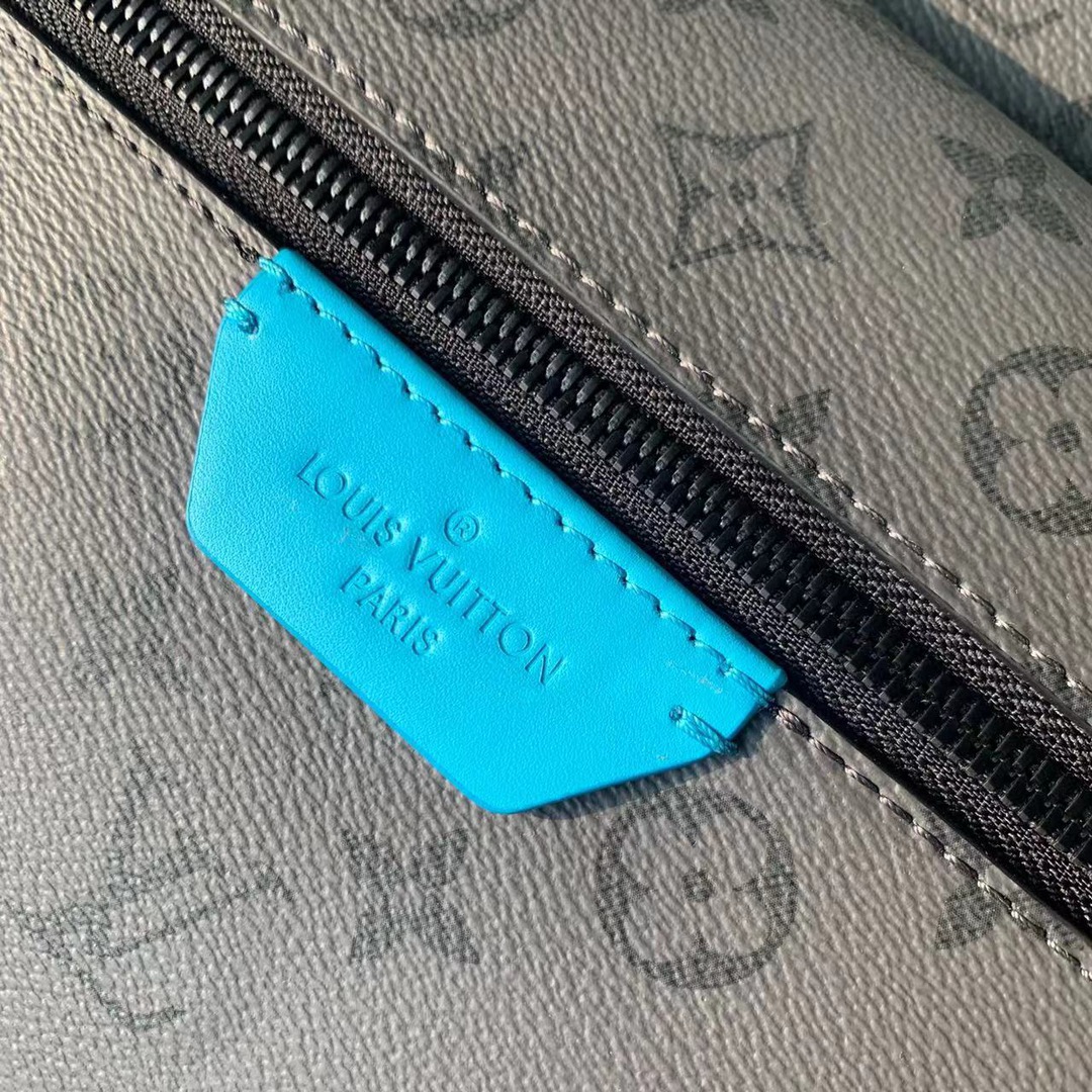 l**is V*t*n discovery backpsck-m31033-29*38*20cm