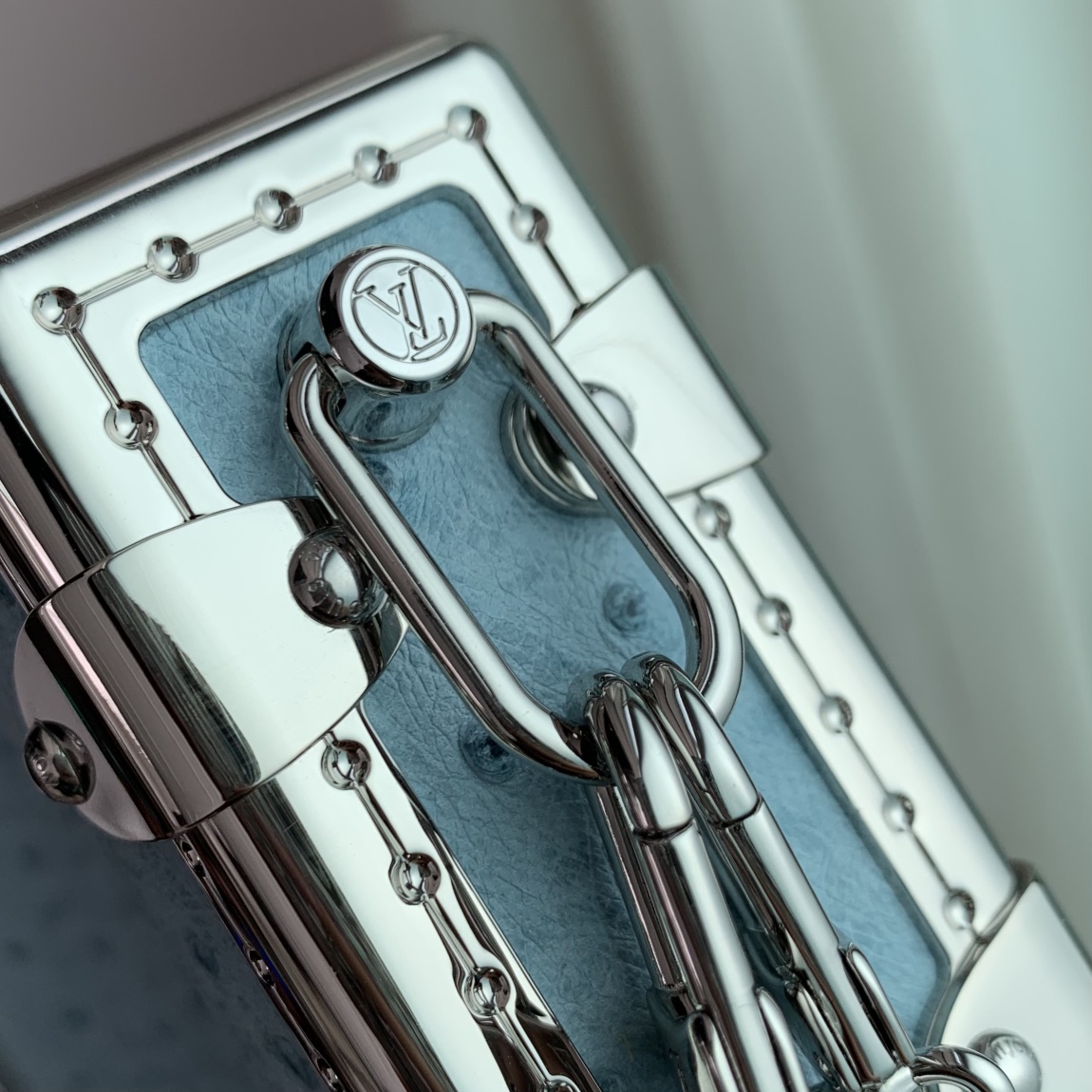 l**is V*t*n slim trunk--m25445-23 x 12 x 4cm