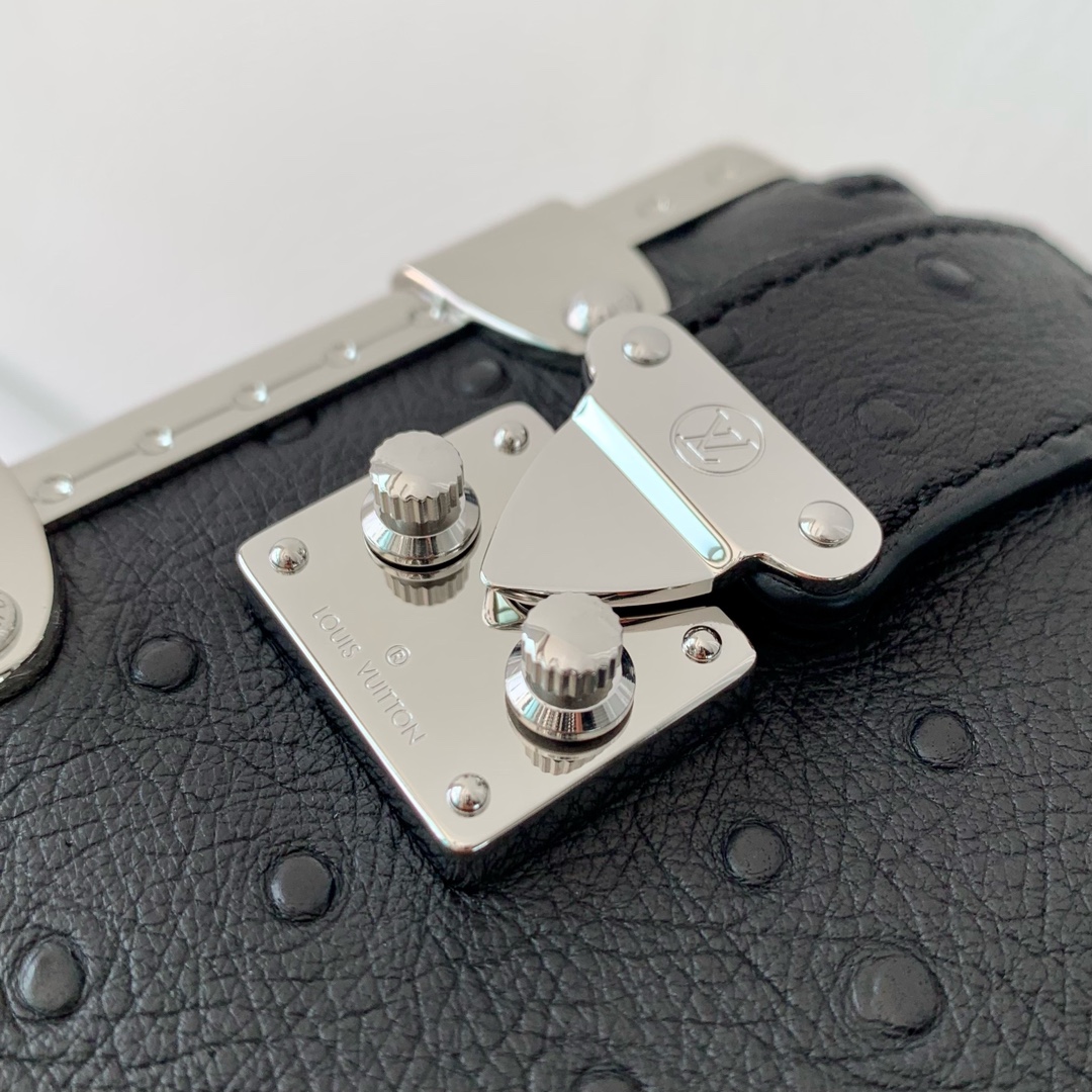 l**is V*t*n slim trunk--m25445-23 x 12 x 4cm