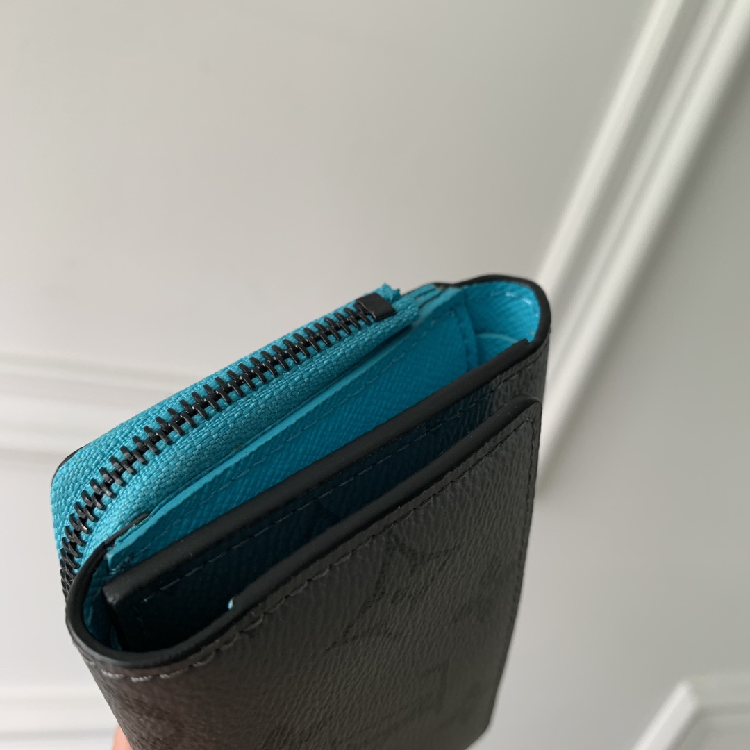 l**is V*t*n wallet-m11524-11 x 8.5 x 2cm