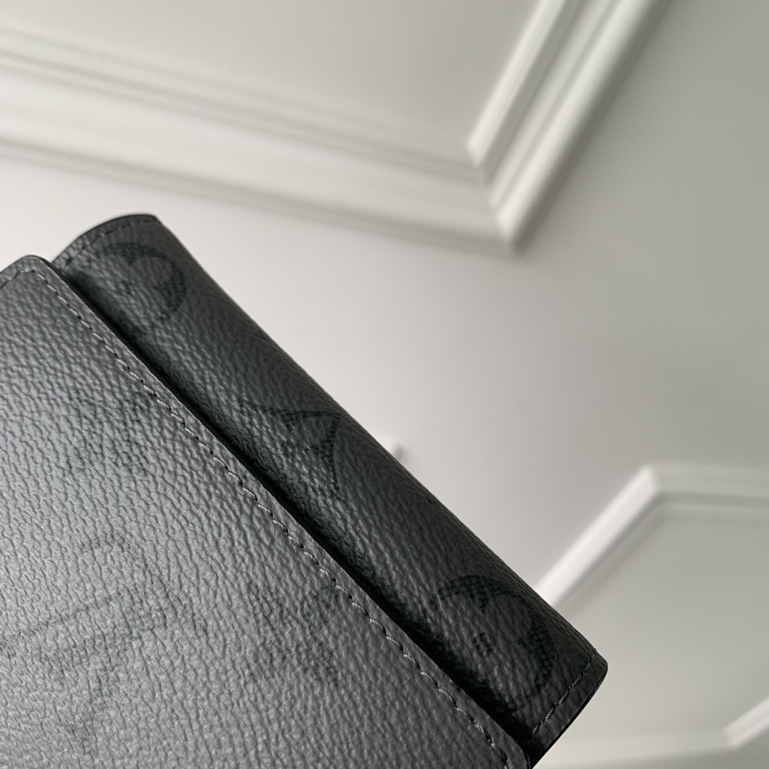 l**is V*t*n wallet-m11524-11 x 8.5 x 2cm