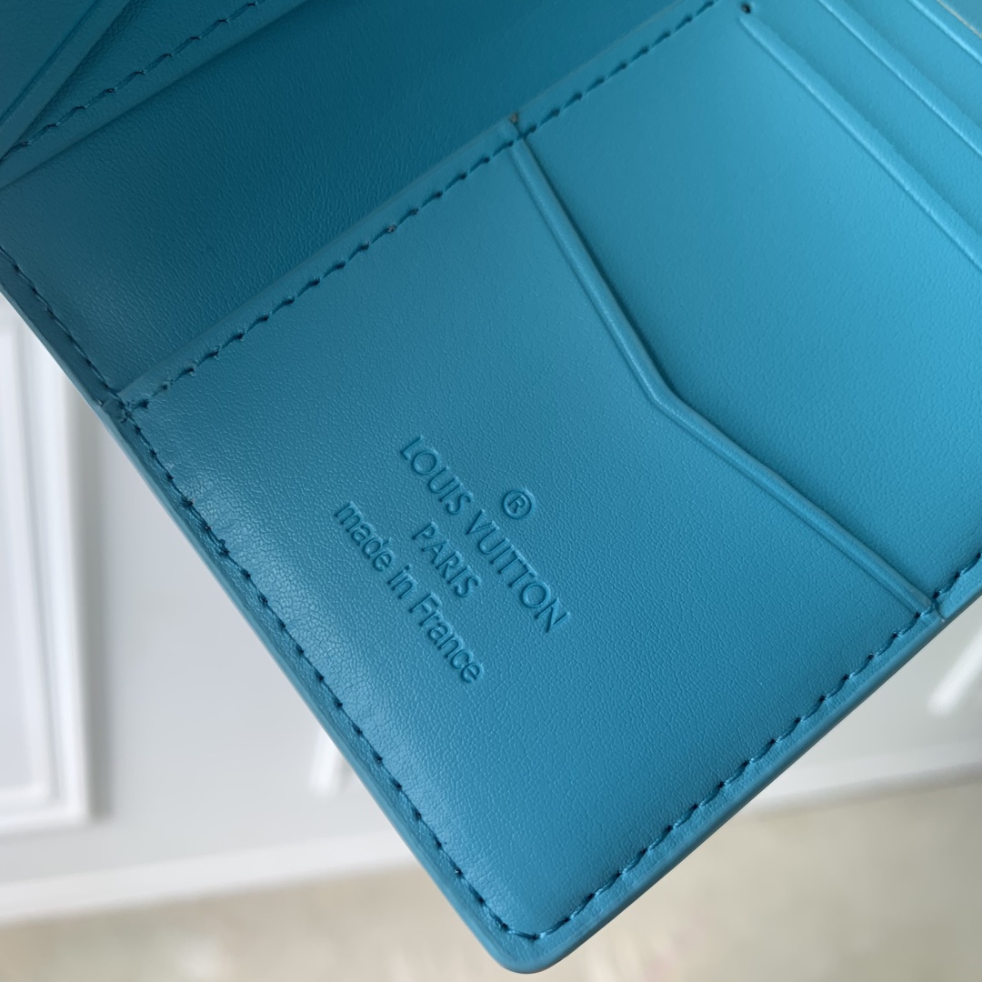 l**is V*t*n wallet- m1150-7.5*11.5*1cm