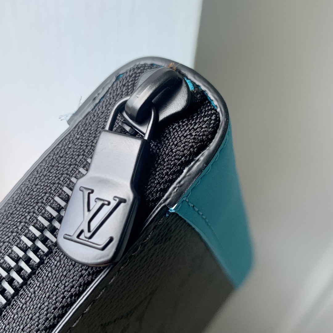 l**is V*t*n zippy wallet- m1152-10*20*2cm