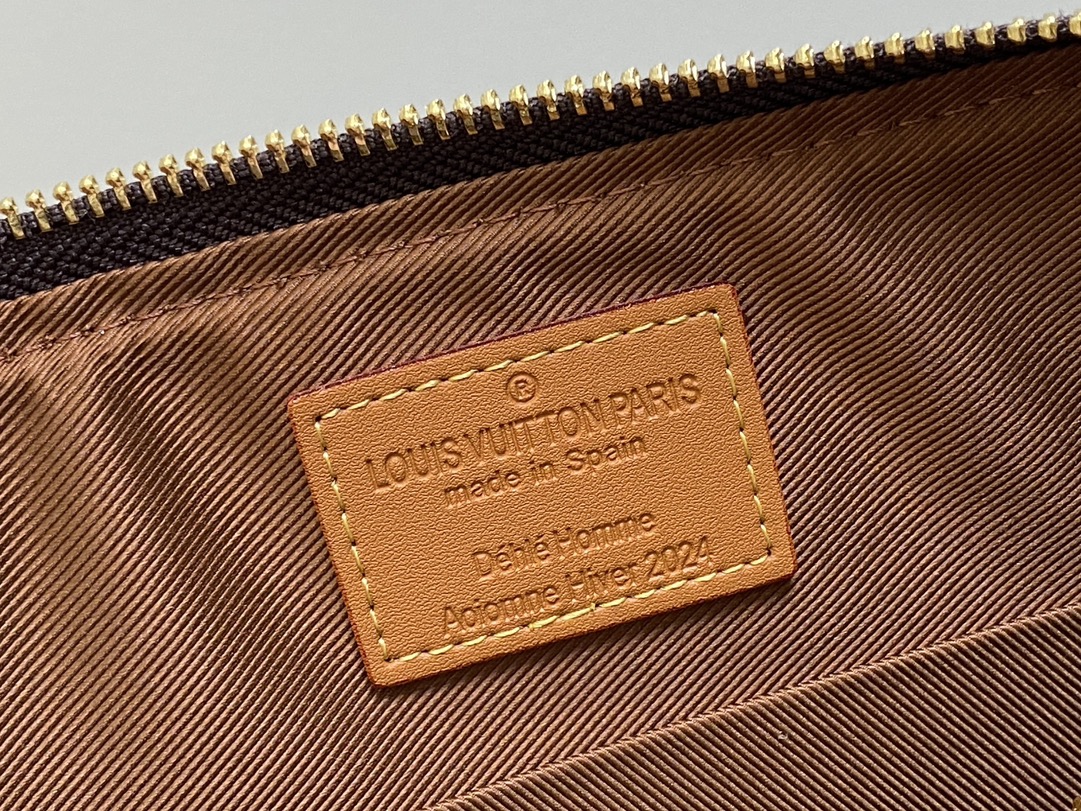 l**is V*t*npochette accessoire xl m11623-28*16.5*9cm