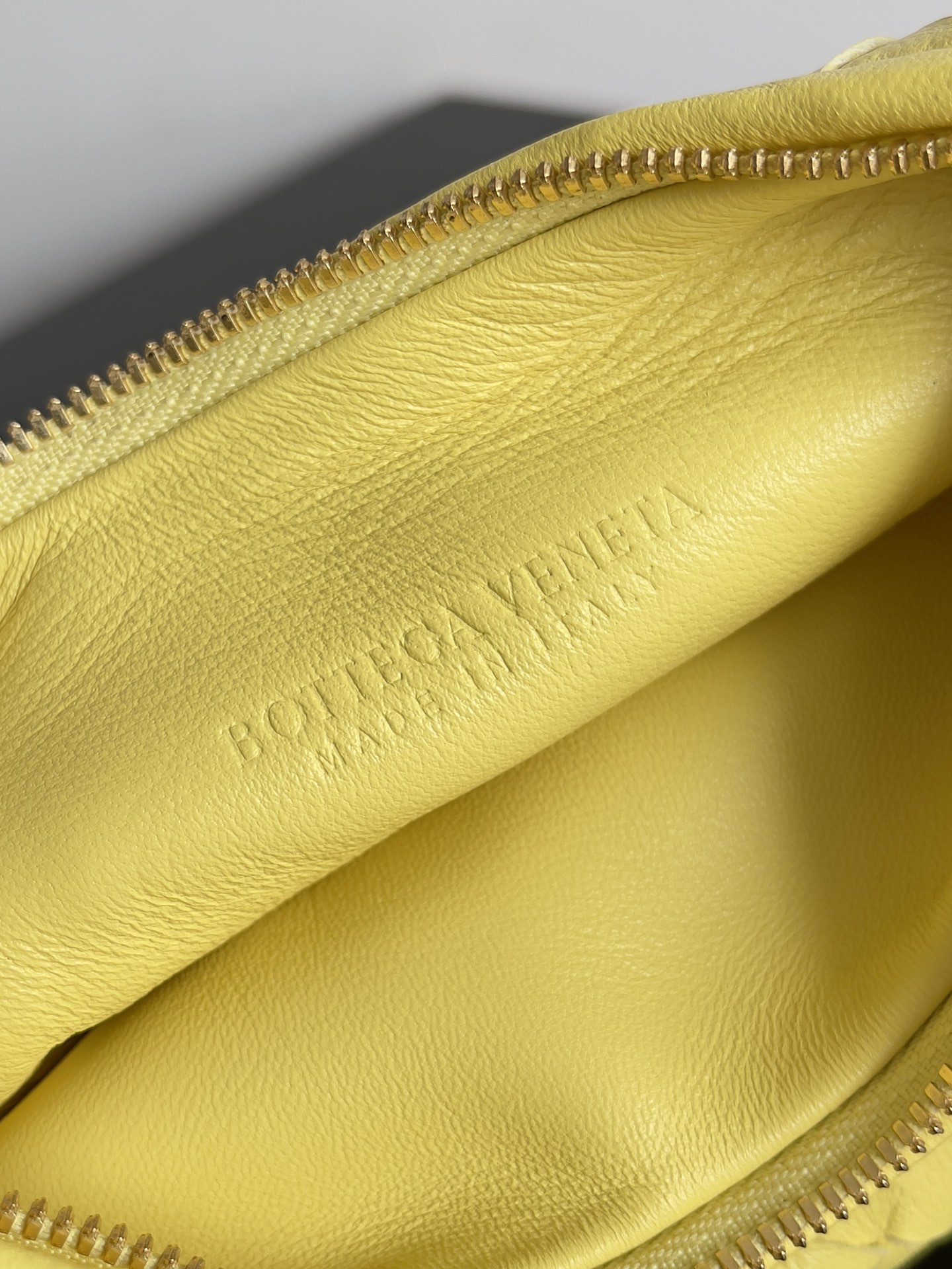 Bo*te*ga ve*ne*ta gemell bag-24.5x19x7cm