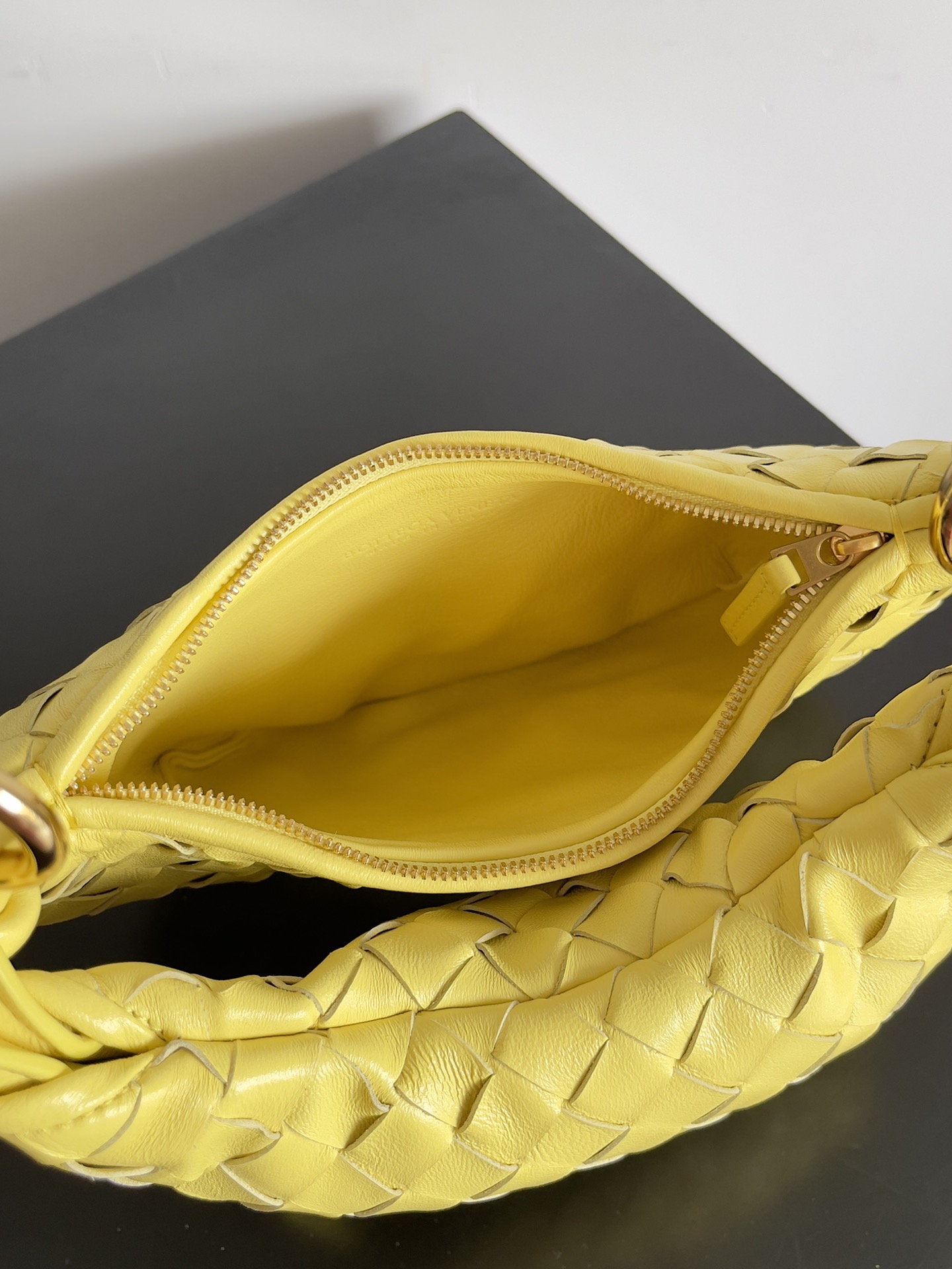 Bo*te*ga ve*ne*ta gemell bag-24.5x19x7cm