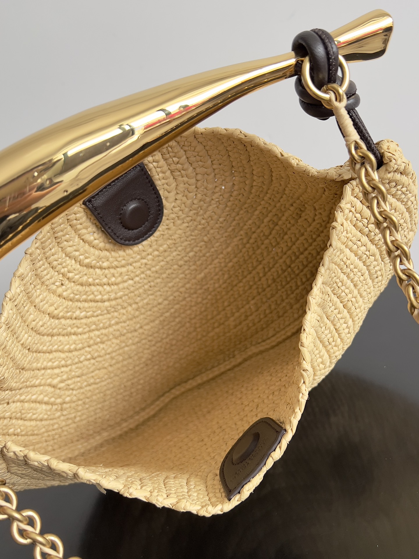 Bo*te*ga ve*ne*ta sarde bag-33*20*4cm