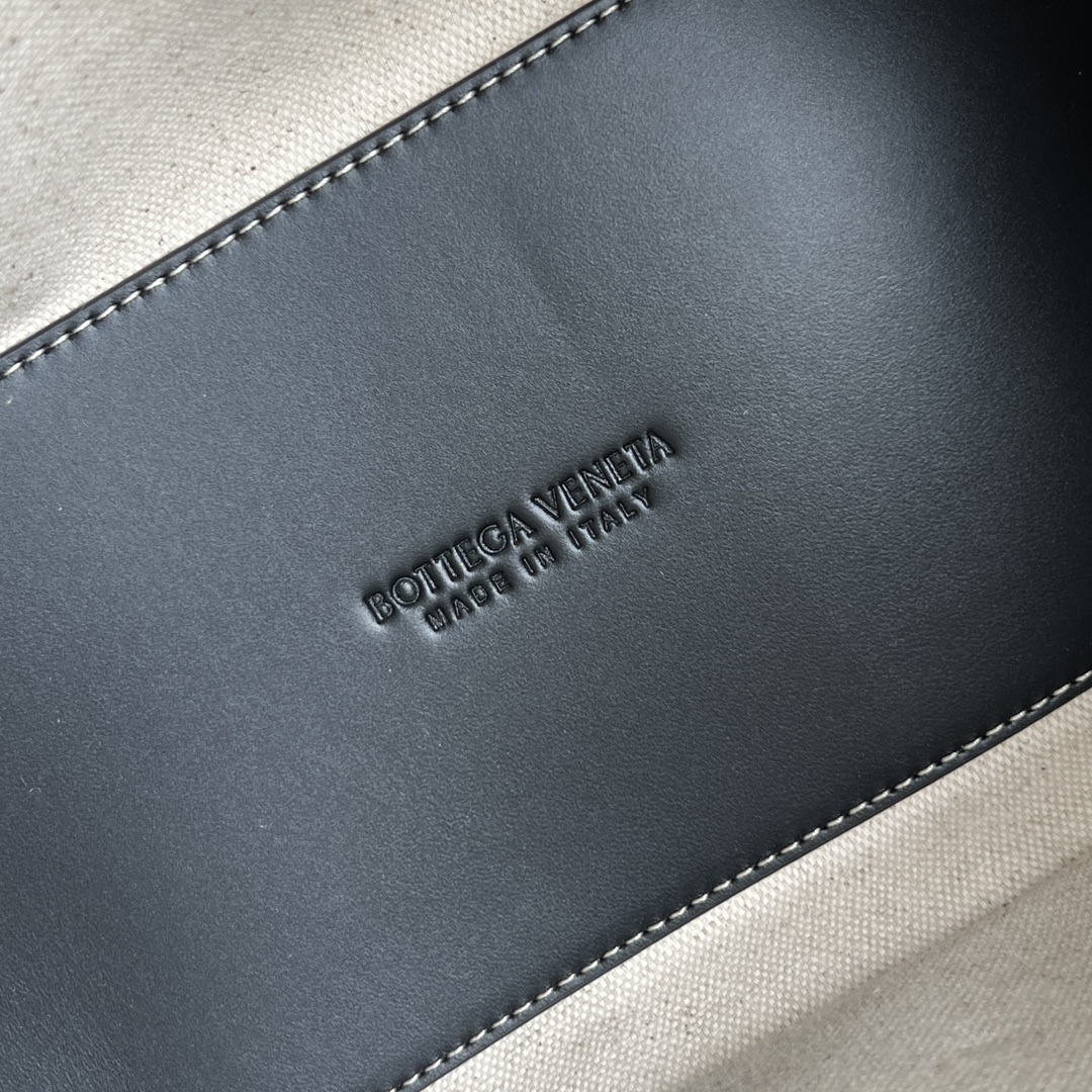 Bo*te*ga ve*ne*ta andiamo-32*24*12cm