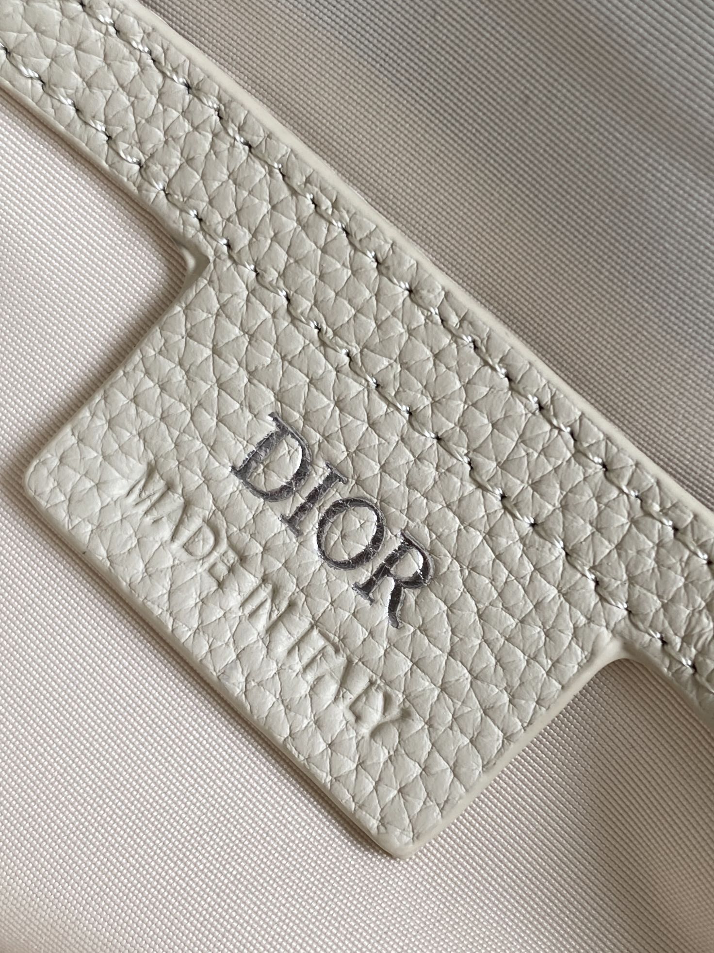 D*or men messenger bag-21 x 18 x 6cm