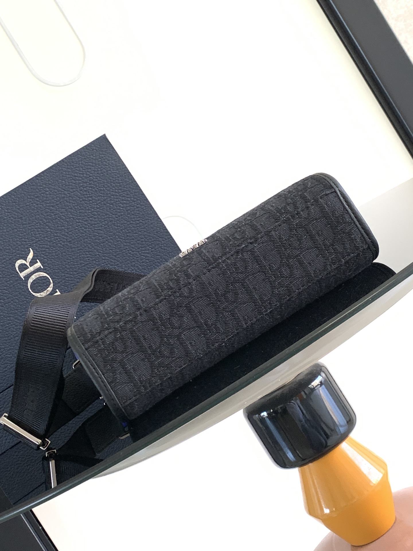 d*or safari N0*H-south bag-21 x 23.5 x 7.5cm