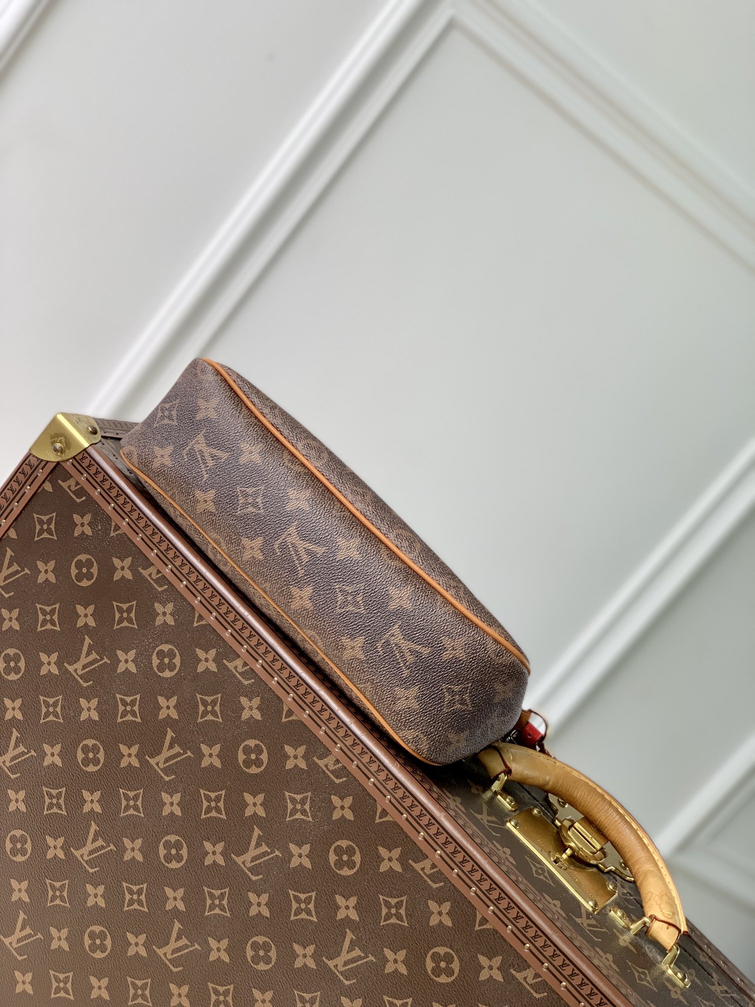 l**is V*t*npochette accessoire xl m11623-28*16.5*9cm