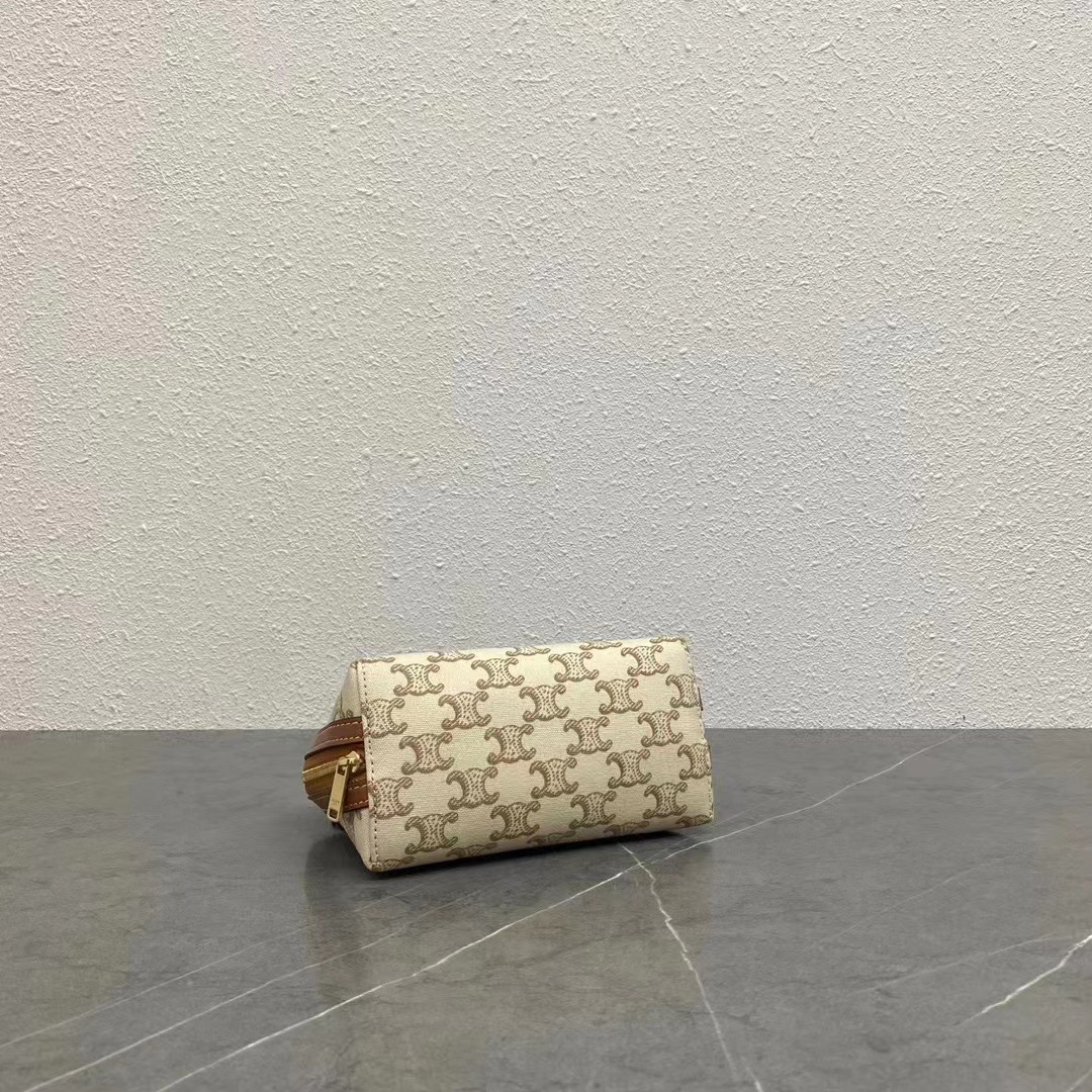 Ce**e pouch-16x11x8cm