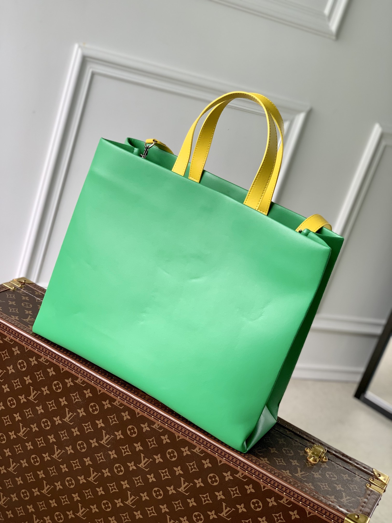 l**is V*t*n shopper handbags-40 x 32 x 16cm