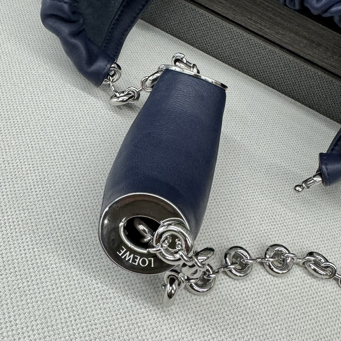 Loewe Squeeze Bag-29*24*10.5CM